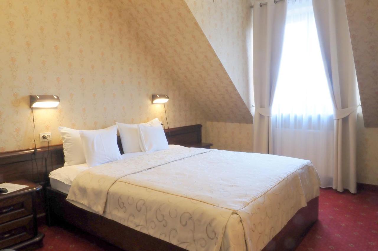 Hotel Sarmata Zespol Dworski Sandomierz Bagian luar foto