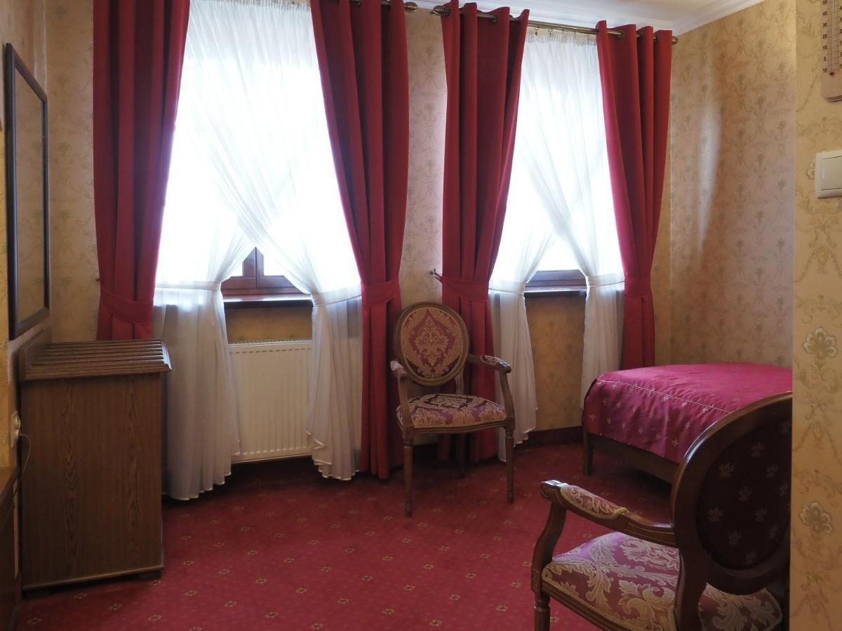 Hotel Sarmata Zespol Dworski Sandomierz Bagian luar foto