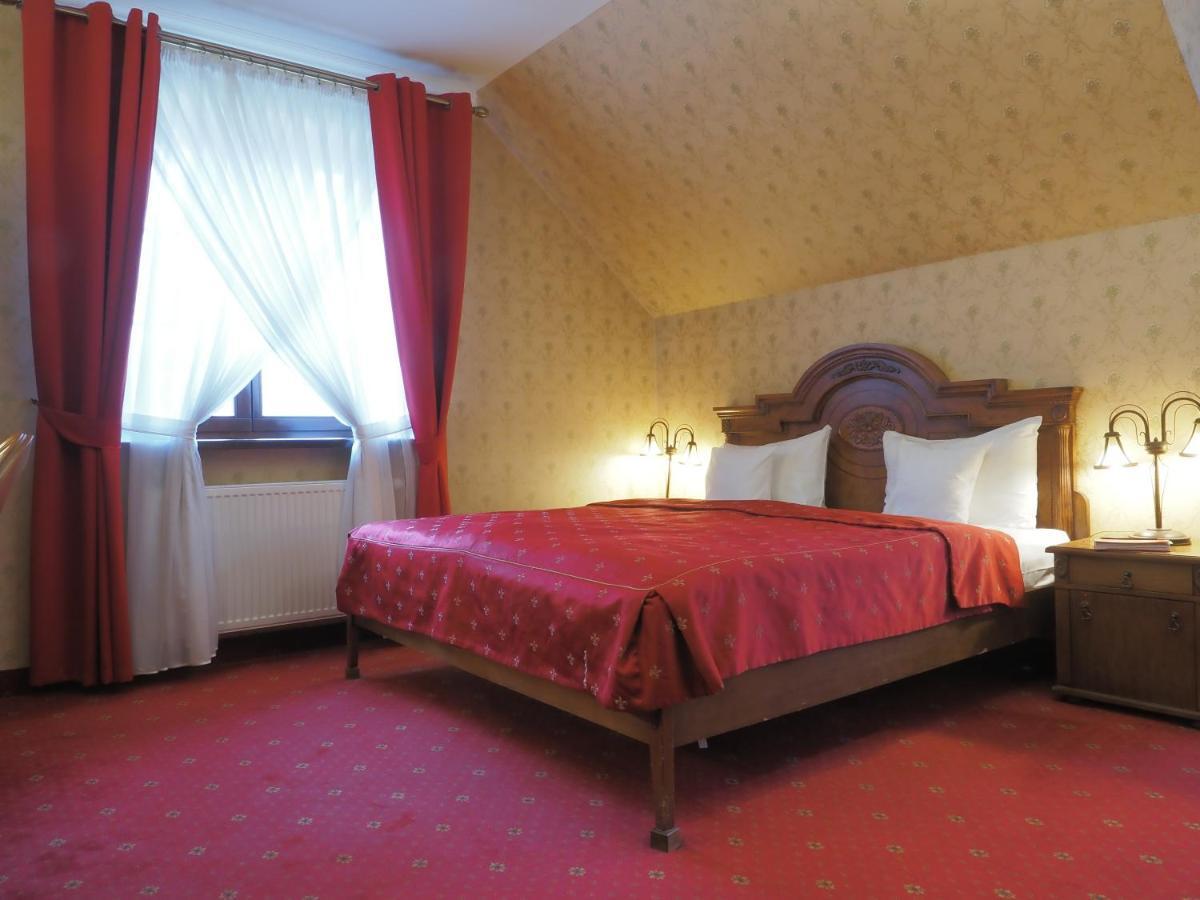 Hotel Sarmata Zespol Dworski Sandomierz Bagian luar foto