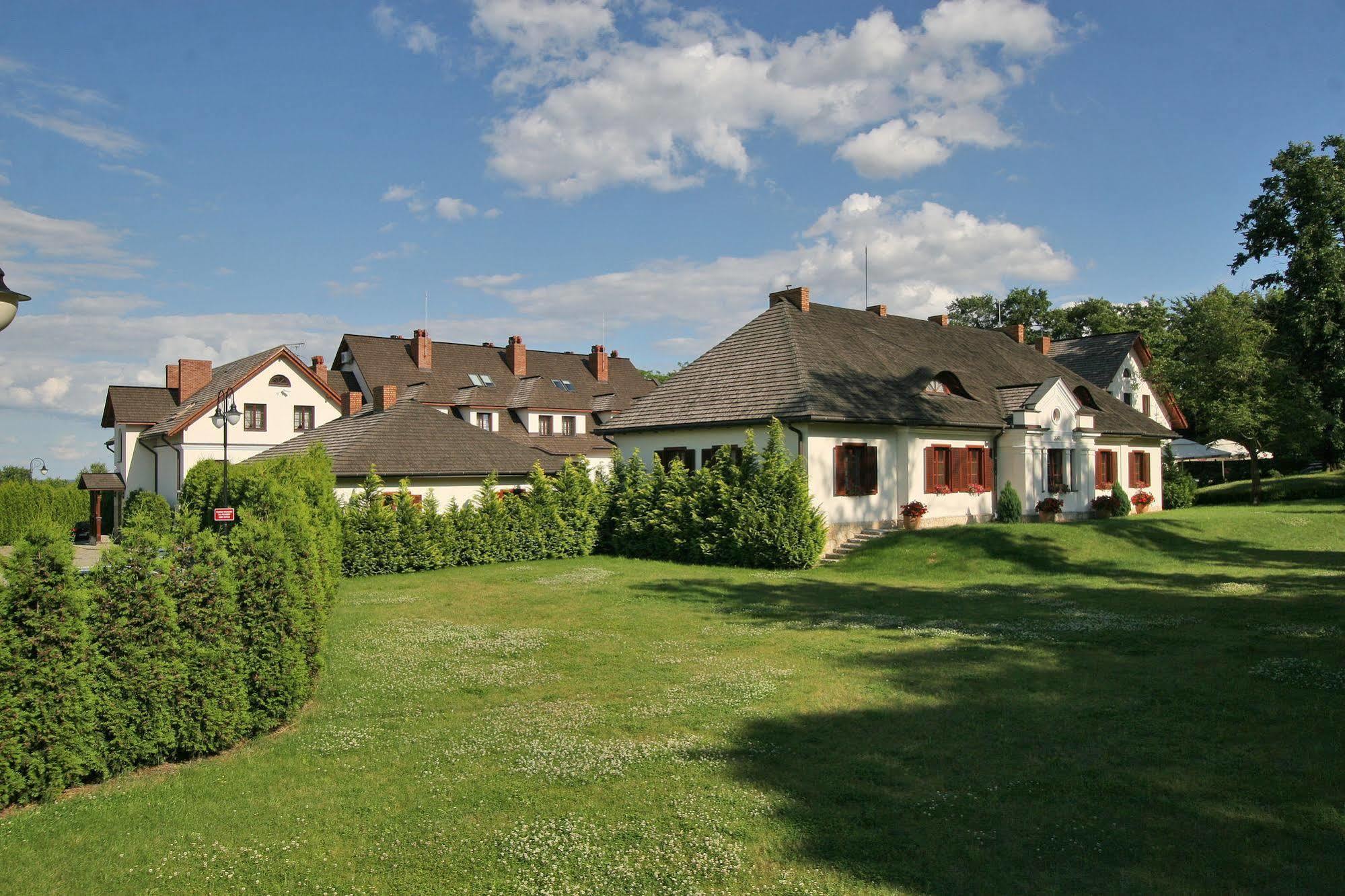 Hotel Sarmata Zespol Dworski Sandomierz Bagian luar foto